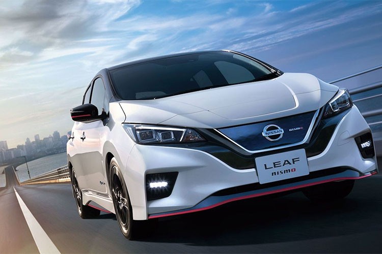  Xe điện Nissan Leaf có doanh số bán chạy nhất châu Âu trong năm vừa qua. Mới đây hãng xe hơi Nhật Bản đã công bố việc bán ra phiên bản Nismo mới của dòng xe này dành riêng cho thị trường Nhật.