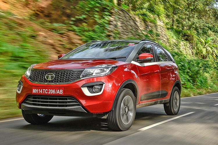 Phiên bản concept của mẫu  xe ôtô giá rẻ Tata Nexon đã được giới thiệu lần đầu tiên tại triển lãm xe ôtô Delhi tại Ấn Độ từ năm 2014, sau đó phiên bản thương mại của mẫu xe này phải chờ đến năm 2016 mới chính thức được ra mắt. Mới đây, phiên bản Nexon XMA 2018 mới cũng đã tiếp tục được trình làng tại thị trường quê nhà Ấn Độ.