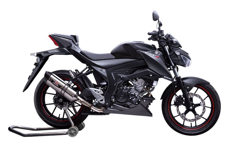 Ra mắt Việt Nam cách đây hơn 1 năm, mẫu  xe môtô Suzuki GSX-S150 ghi điểm bởi kiểu dáng không khoa trương nhưng vẫn luôn đậm chất thể thao. Mẫu xe này đem lại tư thế ngồi lái thoải mái và tự tin nhất cho chủ nhân bởi thiết kế thon gọn, phù hợp cho giới trẻ.