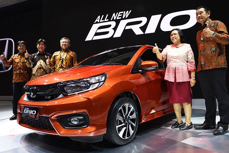 Tại triển lãm ôtô quốc tế Gaikindo Indonesia (GIIAS 2018) đang diễn r, hãng Honda đã giới thiệu thế hệ thứ hai của dòng xe hatchback nhỏ xinh Brio với thị trường toàn cầu. Đáng chú ý, mẫu  xe Honda Brio 2019 sở hữu thiết kế tương tự Small RS Concept ra mắt đầu năm nay.