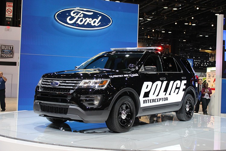 Là model mới nhất của dòng xe cảnh sát thương hiệu Blue Oval, Ford Police Interceptor Utility 2020 được phát triển trên nền của mẫu  xe Ford Explorer 2020 mới nhất. Hãng xe Ford đang chuyển dịch từ sedan sang SUV cả với dòng xe dân sự và phương tiện đặc biệt như xe cảnh sát.