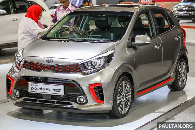 Hãng xe Kia vừa chính thức công bố giá phiên bản Picanto GT-Line tại Malaysia, mẫu hatchback hạng A có tên gọi  Kia Morning GT-Line mới tại thị trường Việt Nam. So với các phiên bản tiêu chuẩn, diện mạo của xe nổi bật hơn với thiết kế thể thao cùng đường nét sắc sảo.