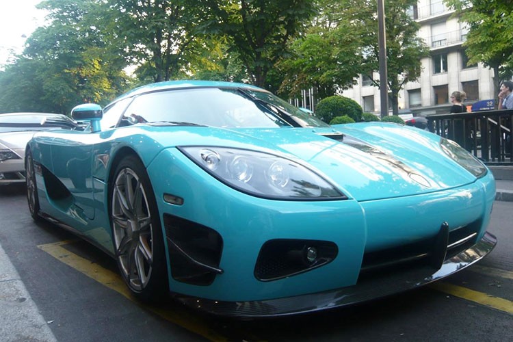 Chiếc  siêu xe Koenigsegg CCXR độc nhất trên thế giới sơn màu ngọc lam đã bị hư hại nghiêm trọng trong một vụ tai nạn xảy ra ở Mexico City. Mẫu hypercar của Thụy Điển được chính chủ sở hữu điều khiển khi xảy ra tại nạn.