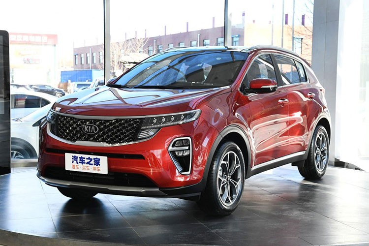 Mẫu  xe Kia KX5 2019 mới lần đầu tiên trình làng ở triển lãm Ô tô Quảng Châu 2018. Mãi đến nay, liên doanh Dongfeng Yueda Kia mới công bố giá bán chính thức của KX5 2019 tại thị trường Trung Quốc.