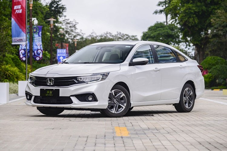 Honda mới đây đã chính thức tung mẫu sedan cỡ nhỏ Envix 2019 ra thị trường Trung Quốc.  Honda Envix 2019 mới vốn được phát triển dựa trên cơ sở gầm bệ kéo dài của Honda City. Envix thực chất chỉ là một phiên bản thay đổi thiết kế của mẫu sedan Honda Crider 2019 đã ra mắt thị trường Trung Quốc vào hồi tháng 9 năm ngoái.