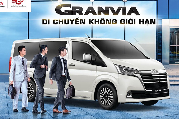 Sau 2 tháng kể từ khi chiếc  Toyota Granvia 2020 mới bị bắt gặp trên đường vận chuyển tại Việt Nam, ngày hôm nay (8/6/2020) Toyota Việt Nam đã chính thức ra mắt mẫu MPV cỡ lớn này ra thị trường.