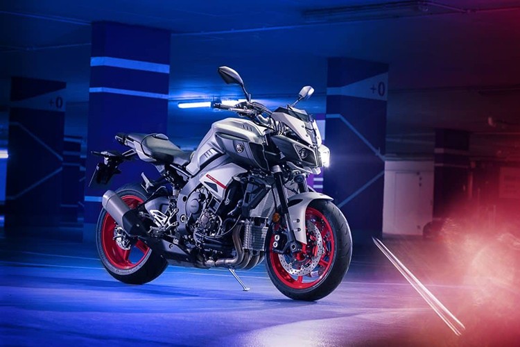 Như đã biết, một trong những mẫu Hyper Naked-Bike được đánh giá cao nhất thế giới là  Yamaha MT-09 mới với ngoại hình nhỏ gọn, sức mạnh tuyệt vời cùng loạt công nghệ ấn tượng.