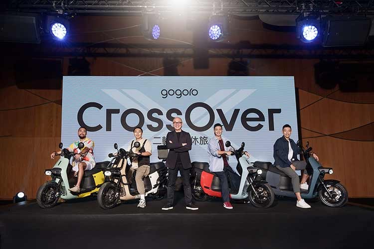 Hãng xe máy điện nổi tiếng tới từ Đài Loan vừa công bố xe máy điện  Gogoro CrossOver 2023 mới - một chiếc tay ga điện mà họ mệnh danh là "chiếc SUV 2 bánh đầu tiên".