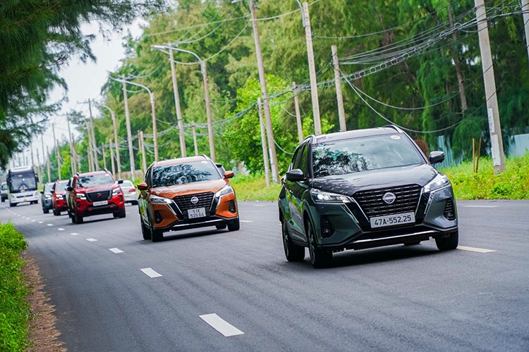 Ế ẩm, Nissan Kicks e-Power và Navara tiếp tục giảm đến 150 triệu đồng