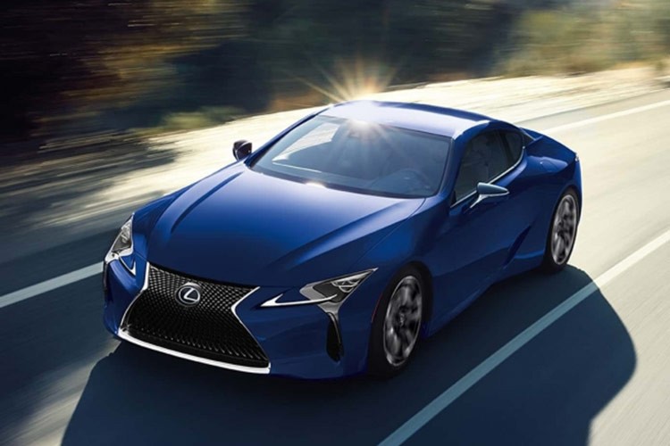 Thương hiệu hạng sang Nhật Bản vừa chính thức giới thiệu mẫu  Lexus LC 500 2025 mới tại thị trường Mỹ với một số nâng cấp nhẹ cùng mức giá cao hơn so với phiên bản trước.