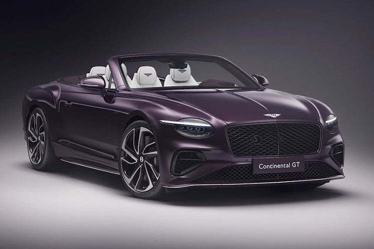 Tại sự kiện Naples Winter Wine Festival 2025, chiếc xe siêu sang  Bentley Continental GTC Speed thế hệ mới từ chương trình cá nhân hóa Bentley Mulliner đầu tiên đã tìm được chủ nhân với số tiền đấu giá lên đến 1,7 triệu USD.