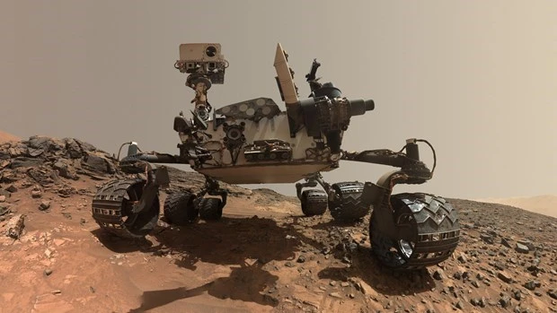 Một phòng thí nghiệm hóa học di động trên robot Curiosity của NASA đã liên tục phát hiện ra dấu vết của methane (CH4) - một trong những dấu hiệu gợi ý về  sự sống ngoài hành tinh - từ bề mặt Gale Crater ở Sao Hỏa.