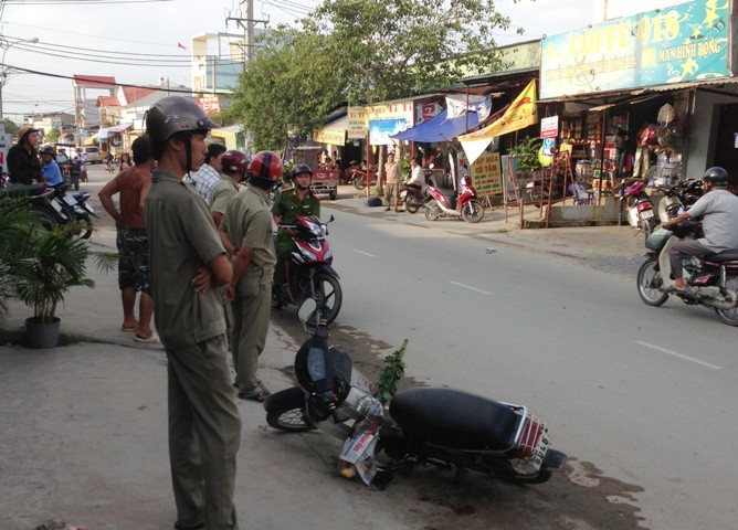 CSHS nổ súng, một người đi đường trúng đạn