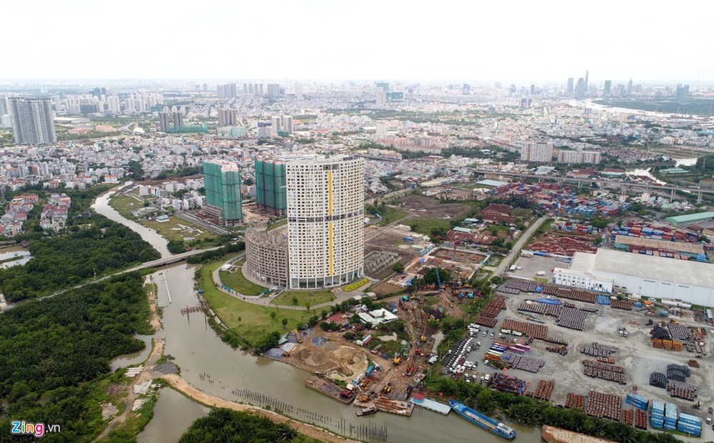  Dự án River City nằm trên đường Đào Trí (quận 7, TP.HCM) với 12 block, được xây dựng trên khu đất rộng 112.585 m2. Trước đây, dự án có tên là The EverRich 2, do Công ty Cổ phần Phát triển Bất động sản Phát Đạt làm chủ đầu tư.