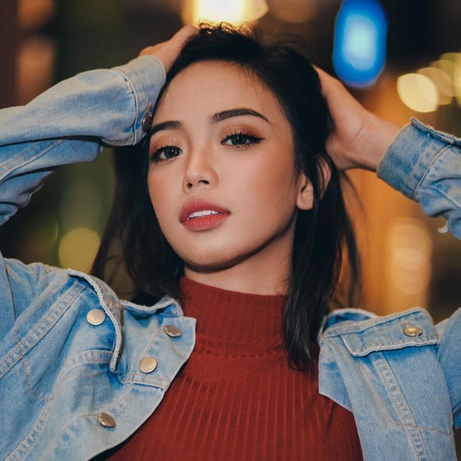 Có nét hao hao giống nữ streamer Linh Ngọc Đàm,  hot girl Philippines bất ngờ chiếm sóng trên mạng xã hội Việt Nam mấy ngày gần đây.