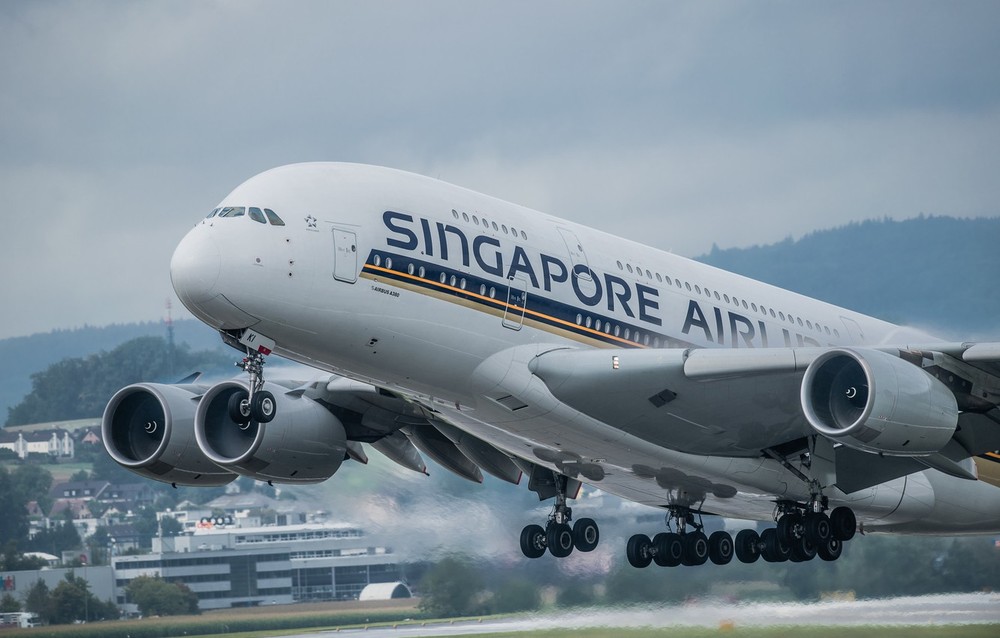  Máy bay A380 của Singapore Airlines được chuyển đổi thành nhà hàng cao cấp nhằm mục đích phục hồi kinh tế do dịch COVID-19 gây ra