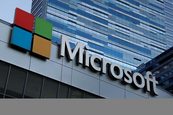 Văn phòng Sáng chế và Thương hiệu Hoa Kỳ đã cấp bằng sáng chế cho  Microsoft với quy trình tạo ra chatbot của một người bằng cách sử dụng dữ liệu xã hội của họ.