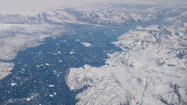 Sự biến đổi khí hậu đã khiến Greenland nóng lên ở mức kỷ lục. Không những thế, ở đây trời bắt đầu mưa, lượng mưa rơi xuống ngày 14/8 ở độ cao khoảng 3.000 mét so với mực nước biển.