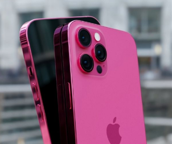 Trang Instagram The Apple Hub đã đăng tải ảnh render  iPhone 13 màu hồng, thiết bị vẫn sở hữu thiết kế như những rò rỉ gần đây: Viền vuông, mặt lưng kính, camera đặt chéo.