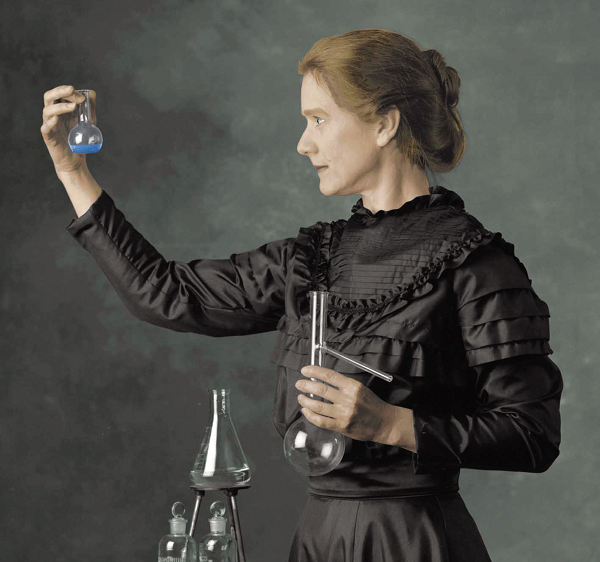  Marie Curie là nhà vật lý học, nhà hóa học Pháp gốc Ba Lan, nổi tiếng toàn thế giới về việc nghiên cứu chất phóng xạ. Bà là người phụ nữ đầu tiên và cũng là duy nhất trên thế giới hai lần được nhận giải thưởng Nobel trong hai lĩnh vực khác nhau, được suy tôn là nữ bác học xuất sắc nhất trên toàn thế giới.