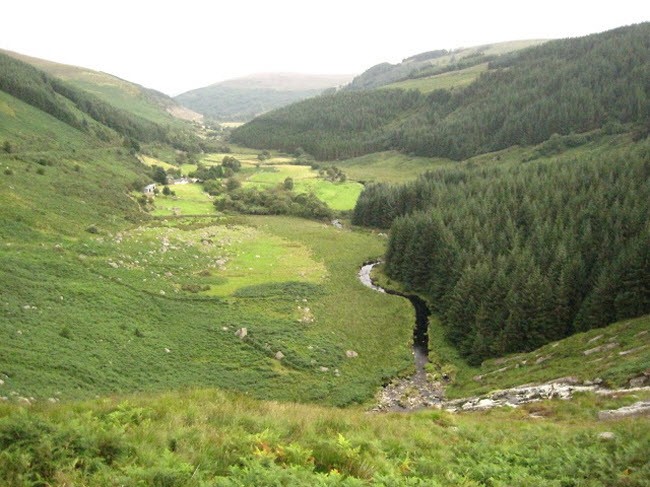 Nằm tại vùng xa xôi của Ireland,  Thung lũng Tình yêu bị lãng quên trong nhiều năm trước khi trở thành một địa điểm du lịch hấp dẫn.