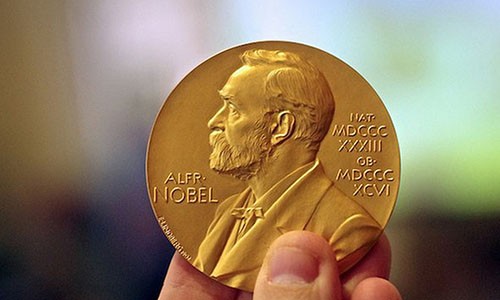 Chỉ 17 nhà khoa học nữ từng đoạt giải Nobel, vì sao?