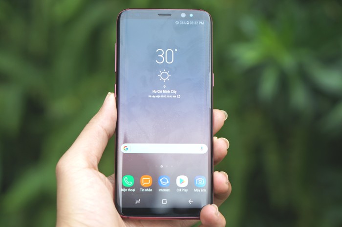 Dù ra mắt đã gần được một năm, thế nhưng Samsung lại đem đến bất ngờ khi giới thiệu phiên bản mới của dòng máy Galaxy S8.