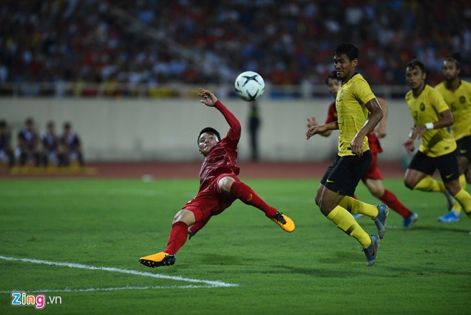 Sau trận thắng 1-0 của Việt Nam trước Malaysia trong khuôn khổ vòng loại World Cup 2022, Shahrul Saad, một cầu thủ tuyển Malaysia, bất ngờ trở thành cái tên "sáng" khắp mạng xã hội. Ảnh: Việt Linh