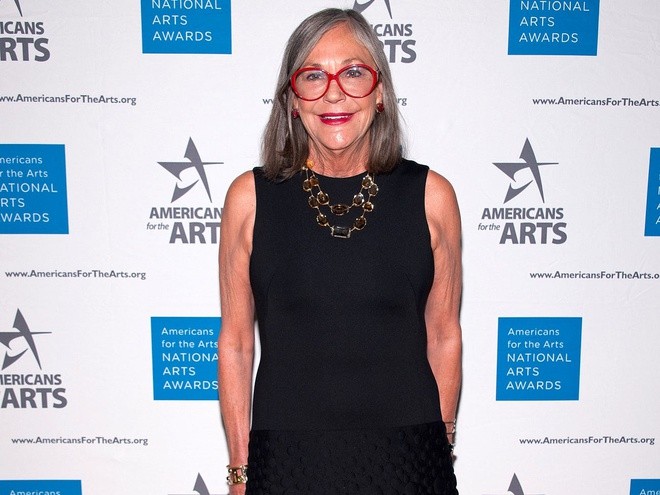  Alice Walton đã lấy lại vị trí nữ tỷ phú giàu nhất thế giới của mình sau một năm để tuột mất vào tay của Francoise Bettencourt Meyers, người thừa kế tập đoàn mỹ phẩm L'Oreal. Hiện khối tài sản của bà đạt 54,4 tỷ USD, tăng 10 tỷ USD so với năm 2019. Ảnh: Business Insider.