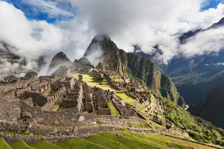 Năm 2007, Machu Picchu (Peru) được bình chọn là một trong bảy kỳ quan của thế giới mới. Được biết đến với cái tên “thành phố mất tích”, nơi đây là di tích còn lại của nền văn minh Maya, với nhiều điều đặc biệt trong lịch sử và kiến trúc. Ảnh: Fodors.  