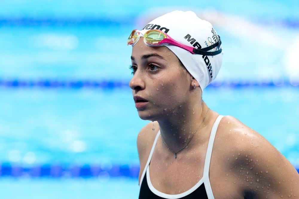 Thi đấu với tư cách là thành viên của "Đội Olympic tị nạn", Yusra Mardini thu hút sự chú ý khi có gương mặt nổi bật. Bên cạnh đó, gu thời trang năng động của nữ vận động viên từng để lại ấn tượng sâu đậm với cây bút của tờ Vogue.