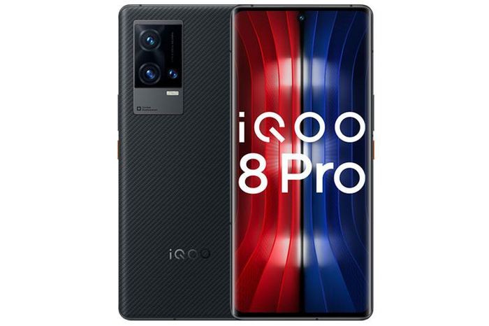 Kích thước của Vivo iQOO 8 Pro lần lượt là 165,01x75,2x9,19 mm. Phiên bản huyền thoại với màu đen cùng họa tiết vân carbon ở mặt lưng, trọng lượng 203,9 g. Phiên bản đường đua với mặt lưng màu trắng cùng 3 sọc đỏ, đen, xanh lấy cảm hứng từ những mẫu xe thể thao BMW, cân nặng 202,5 g.