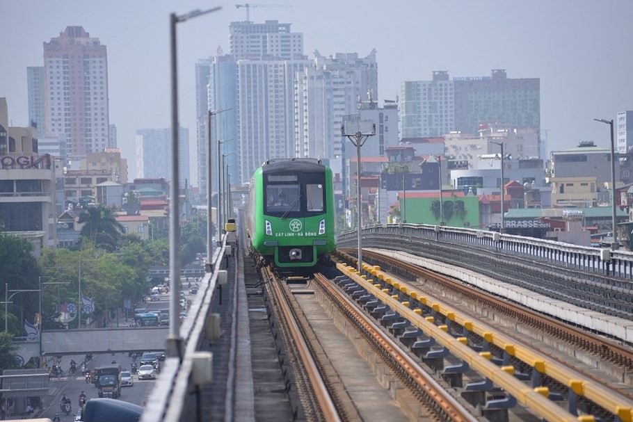 Chiều 29/10, Hội đồng kiểm tra Nhà nước về công tác nghiệm thu công trình xây dựng đã họp và chấp thuận kết quả nghiệm thu có điều kiện của chủ đầu tư dự án đường sắt đô thị Cát Linh - Hà Đông (Hà Nội).