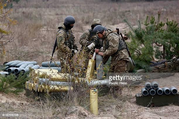 Truyền thông Ukraine cho biết, một vụ bê bối về  vũ khí kém chất lượng đã nổ ra liên quan tới việc cung cấp các khẩu pháo 2A46M cỡ 125 mm từ thời Liên Xô cho các xe tăng mới. Mặc dù theo tài liệu, những chiến xa sản xuất ở Kharkov lẽ ra phải được trang bị pháo nòng trơn KBA-3.