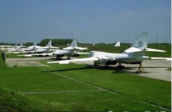  Oanh tạc cơ Tu-160 Ukraine từng là điểm thắt trong quan hệ giữa Kiev và Moskva vào đầu thập niên 1990, nhưng rồi mọi việc đã kết thúc một cách khá “có hậu”.