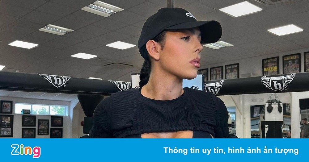 Bạn gái Ronaldo tập MMA