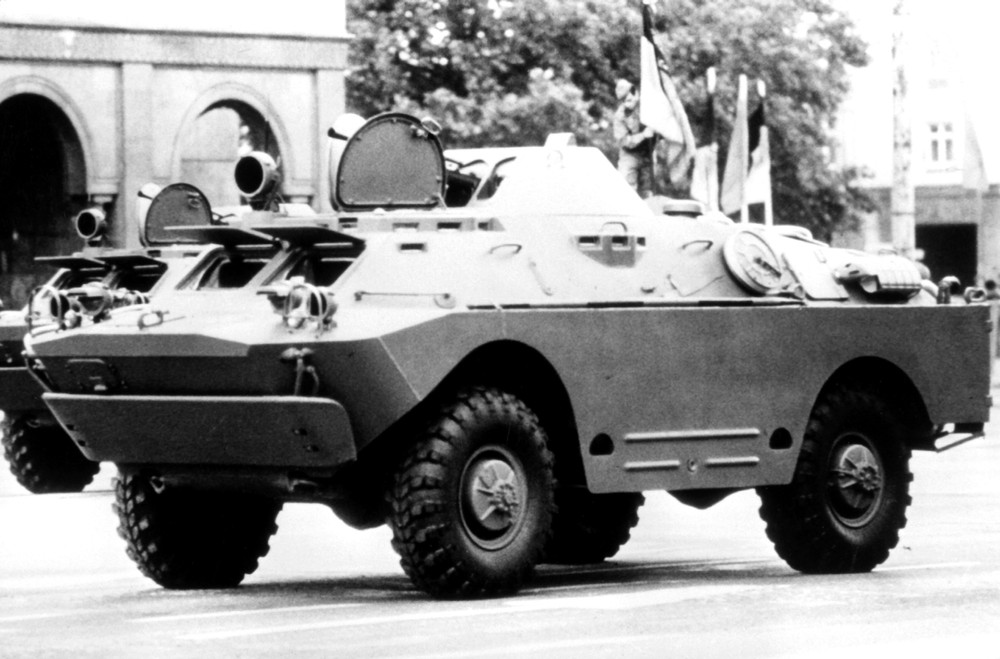  BRDM-2 là dòng xe thiết giáp trinh sát có khả năng lội nước do Liên Xô chế tạo từ năm 1962 đến năm 1989 với số lượng xuất xưởng 7.200 chiếc nhằm thay thế cho người tiền nhiệm BRDM-1 tính năng còn nhiều hạn chế, BRDM-2 còn có tên định danh khác là BTR-40PB.