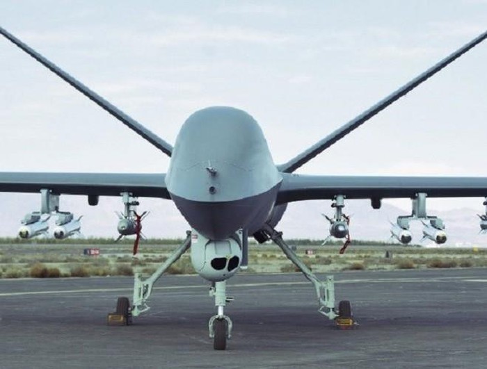 Hiện nay tại Trung Đông có Iraq, Jordan, Saudi Arabia và UAE đã mua  UAV của Trung Quốc; Arab Saudi và UAE đã sử dụng UAV CH-4 với quy mô lớn trên chiến trường Yemen, Libya để làm phương tiện trinh sát - tiến công; nhưng trong hai năm trở lại đây, những UAV do Trung Quốc sản xuất liên tiếp bị bắn rơi tại các chiến trường này.