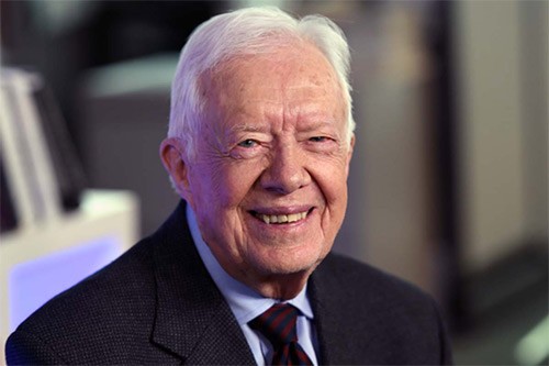 Ông Jimmy Carter, cựu tổng thống Mỹ 90 tuổi, vừa thông báo về việc ông  bị ung thư gan, và bệnh đã lan sang nhiều bộ phận trong cơ thể. Cựu tổng thống Mỹ Jimmy Carter đang được điều trị tích cực, tiên lượng được cho là khá tốt.