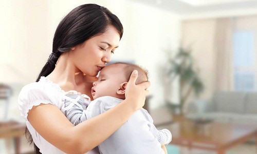 Để chứng trầm cảm sau sinh không “ghé thăm” chị em