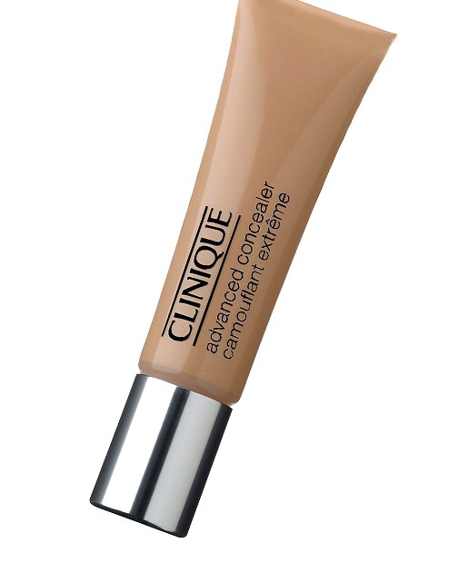 Clinique Advanced Concealer - 16,5$ (363.000đ). Chất kem mềm mướt trong khi lại tạo hiệu ứng lì trên da khi khô, tựa như bạn vừa phủ lớp phấn mỏng. Đó là những gì mà người dùng đánh giá về tuýp  kem che khuyết điểm này của Clinique.