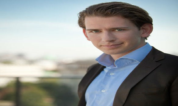 Ngoại trưởng Áo Sebastian Kurz không chỉ là  ngoại trưởng trẻ nhất Châu Âu mà ông còn sở hữu vẻ ngoài điển trai, nam tính.