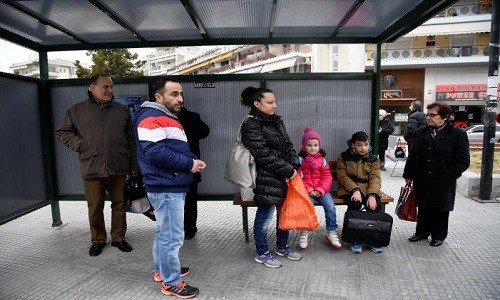 Reuters đưa tin, ngày 12/2, hàng nghìn cư dân ở thành phố Thessaloniki đã được sơ tán để các chuyển gia tháo gỡ quả bom chưa nổ từ thời  Thế chiến II.