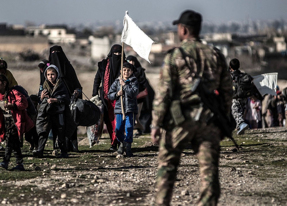 Trong chiến dịch giải phóng Mosul khỏi ách chiếm đóng của phiến quân IS, hàng trăm nghìn người dân Iraq đã phải rời bỏ nhà cửa đi lánh nạn. Ảnh: AJ.