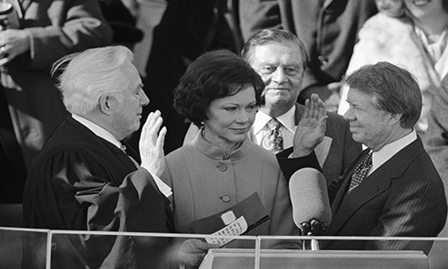 Ngày 20/1/1977, tại thủ đô Washington, ông Jimmy Carter tuyên thệ trở thành tổng thống thứ 39 của nước Mỹ. Đây là một trong những  sự kiện thế giới nổi bật 40 năm trước. Ảnh: The Atlantic.