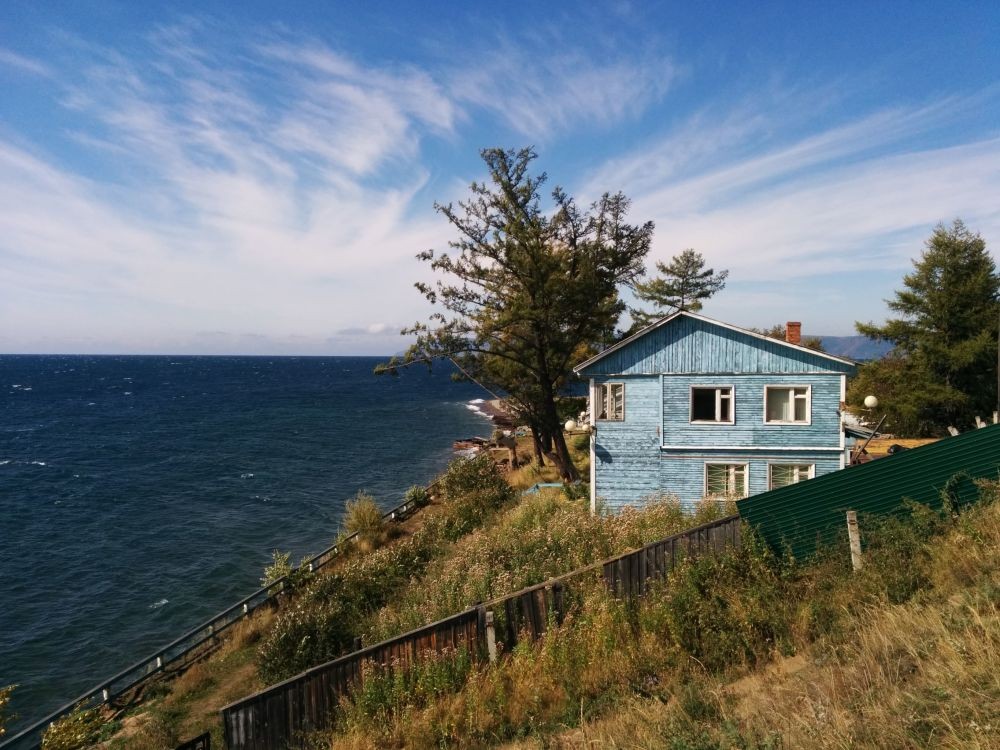  Hồ Baikal ở Siberia thuộc Nga là hồ nước sâu nhất, sạch nhất và lâu đời nhất thế giới, với hệ thực vật và động vật phong phú. (Nguồn ảnh: Sputnik)