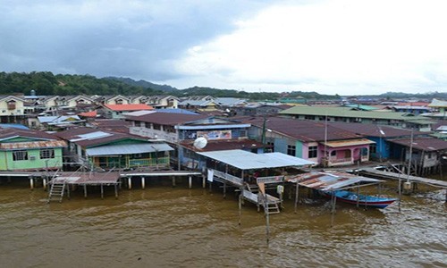 Tò mò cuộc sống trong “ngôi làng nổi” kỳ lạ ở Brunei