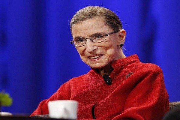 Ngày 18/9,  Thẩm phán Tòa án Tối cao Mỹ Ruth Bader Ginsburg qua đời tại nhà riêng ở thủ đô Washington do biến chứng của ung thư tuyến tụy di căn. (Nguồn ảnh: Reuters)