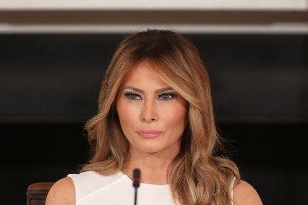 Theo Page Six,  Đệ nhất phu nhân Mỹ Melania Trump đang lên kế hoạch viết hồi ký về khoảng thời gian của bà ở Nhà Trắng. Trước đó, dù không phải tất cả nhưng nhiều phu nhân của các Tổng thống Mỹ đã từng viết hồi ký và công bố với người dân. Ảnh: Reuters.