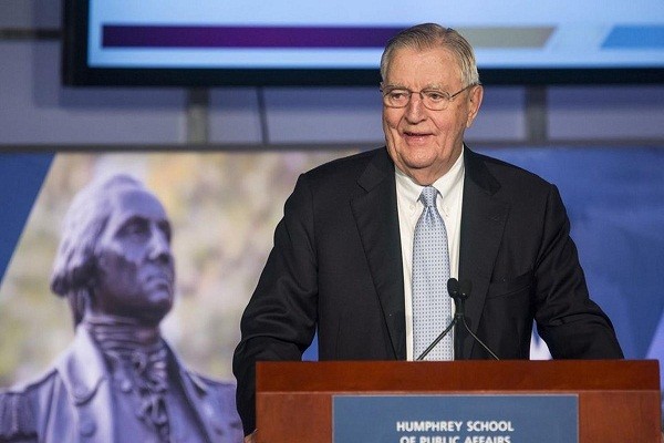 Theo Insider,  cựu Phó Tổng thống Mỹ Walter Mondale qua đời tại Minneapolis hôm 19/4, hưởng thọ 93 tuổi. Ảnh: Reuters.